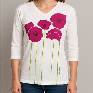 Marushka Handpainted pink Poppies 3/4 sleeve white v neck  Tshirt size small